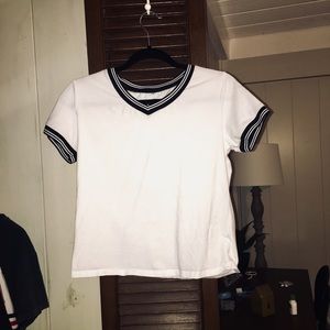ROMWE white contrast striped trim v-neck t-shirt!!